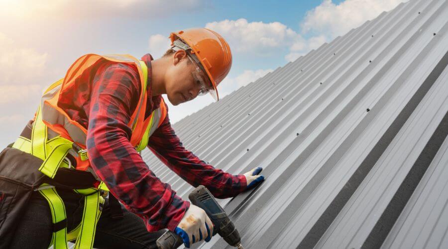 Professional gutter cleaning in Hamlin, WV